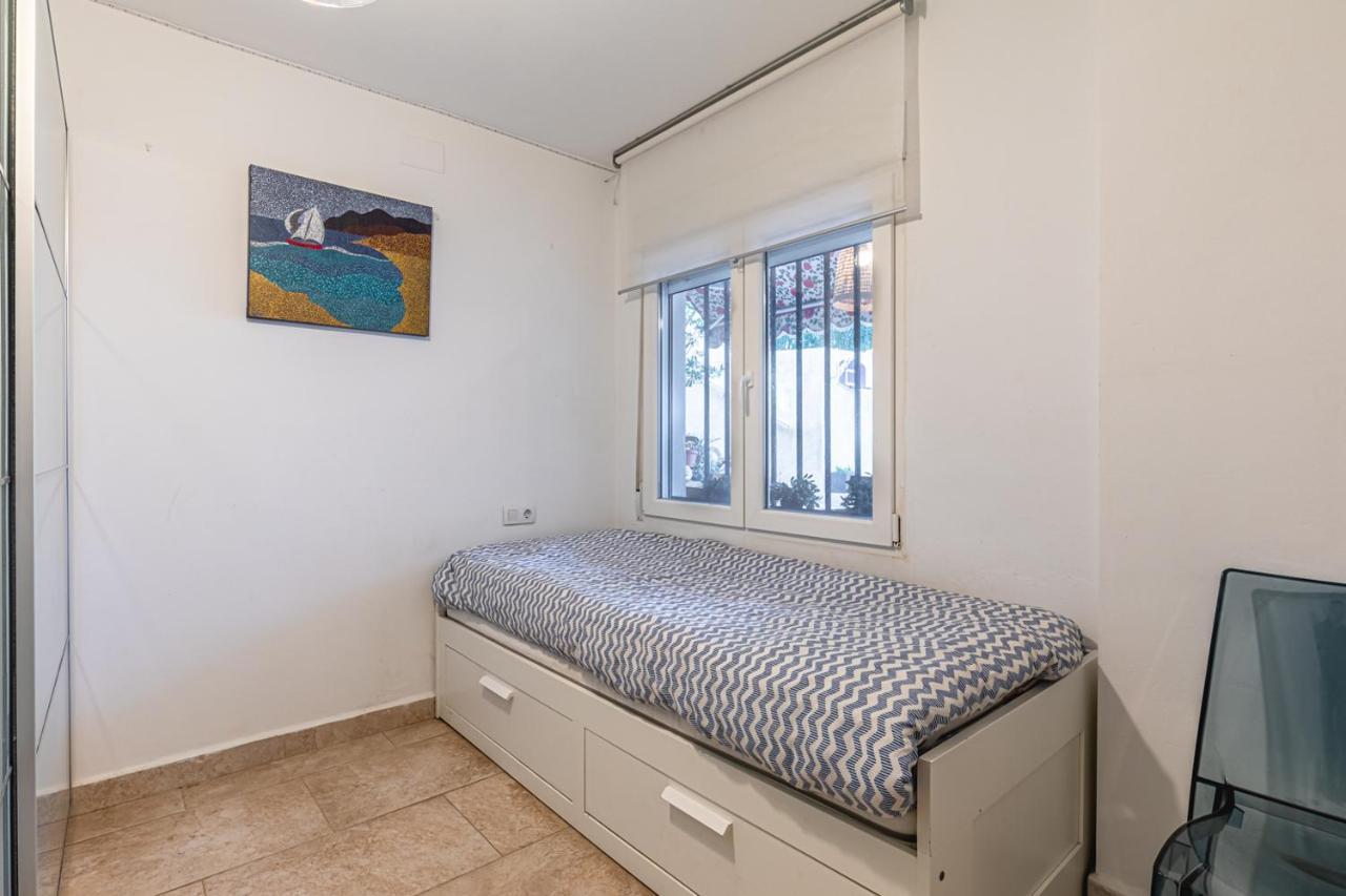 Beachfront Bliss: Apartamento A Pie De Playa Αλικάντε Εξωτερικό φωτογραφία
